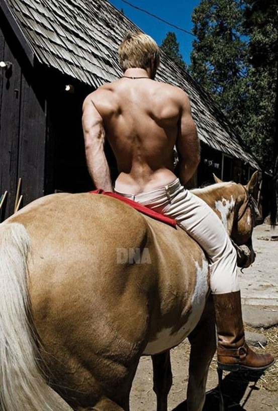 Ride that horse!; Men 