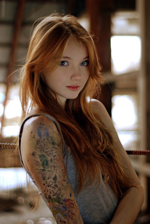 ; Babe Non Nude Red Head 