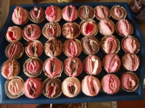 Cupcakes; Female Friendly Funny Shaved 