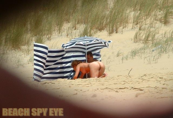 Cunts on Beach - This beach couple want some privacy, but our super cameraman don`t think so!; Amateur Beach 