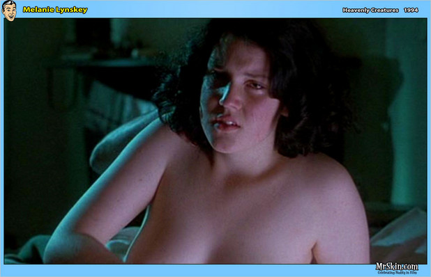 Melanie Lynskey goes topless; Celebrity 