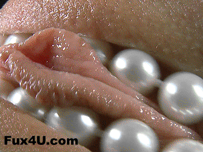 Hot Pearls - Fux4U.com; Babe Funny Masturbation Erotic GIF 