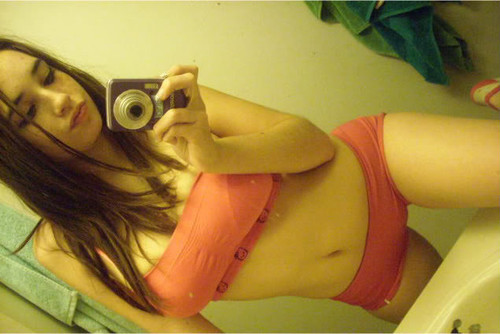 ...; Babe Selfshot Teen 